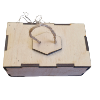 Medinė dėžutė 95x55x32 mm